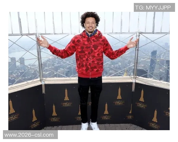 莫布里展现全能进攻能力精准外线三分助力球队再创佳绩 莫布里展现全能进攻能力精准外线三分助力球队再创佳绩