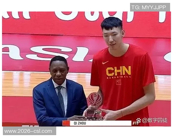 周琦全能表现助力球队8投4中斩获12分14篮板2助攻2盖帽6前场板展现实力 周琦全能表现助力球队8投4中斩获12分14篮板2助攻2盖帽6前场板展现实力